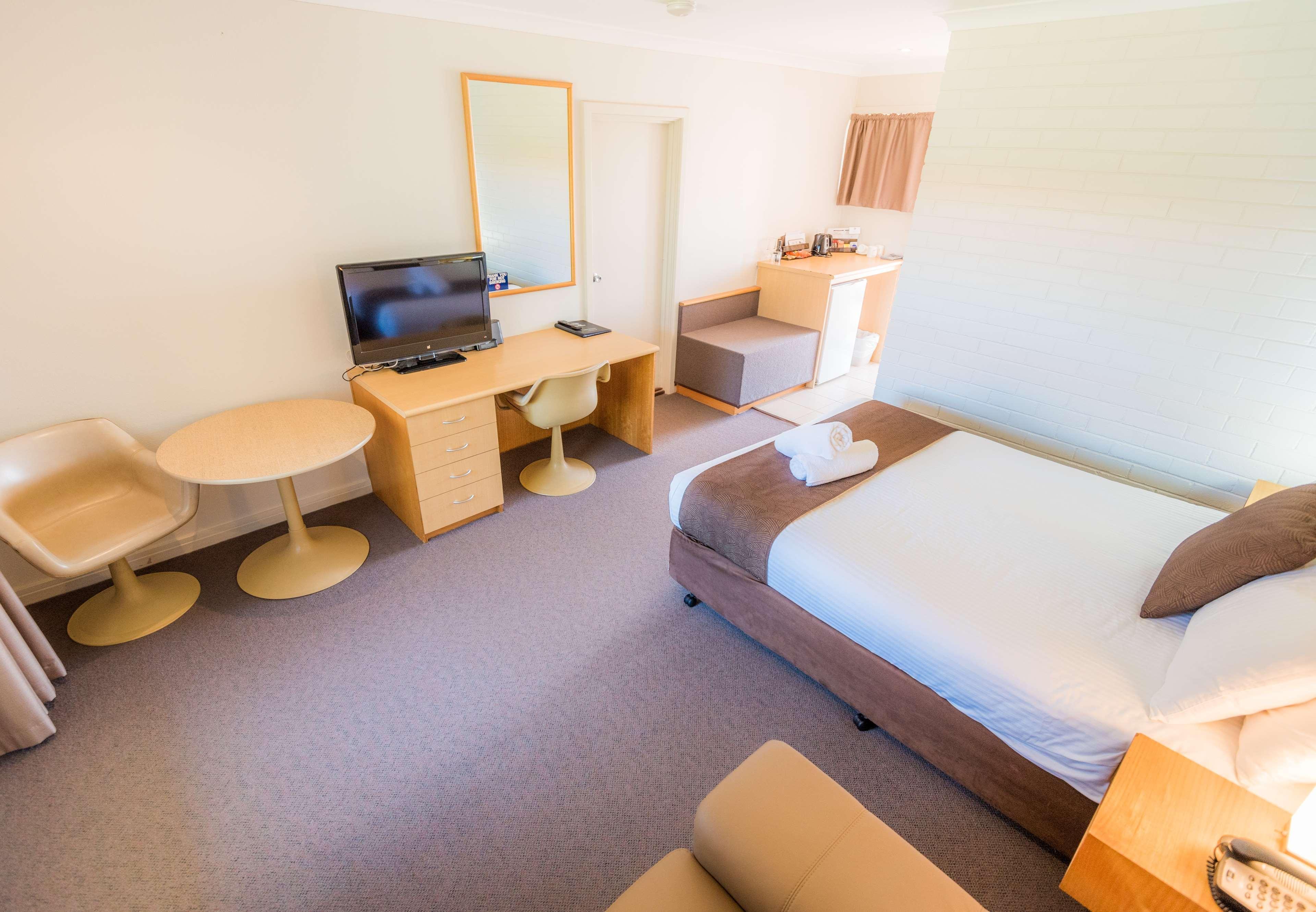 ฮอสปิทาลิตี้ คาร์นาร์วอน ชัวร์สเตย์ บาย เบสต์ เวสเทิร์น Motel ภายนอก รูปภาพ