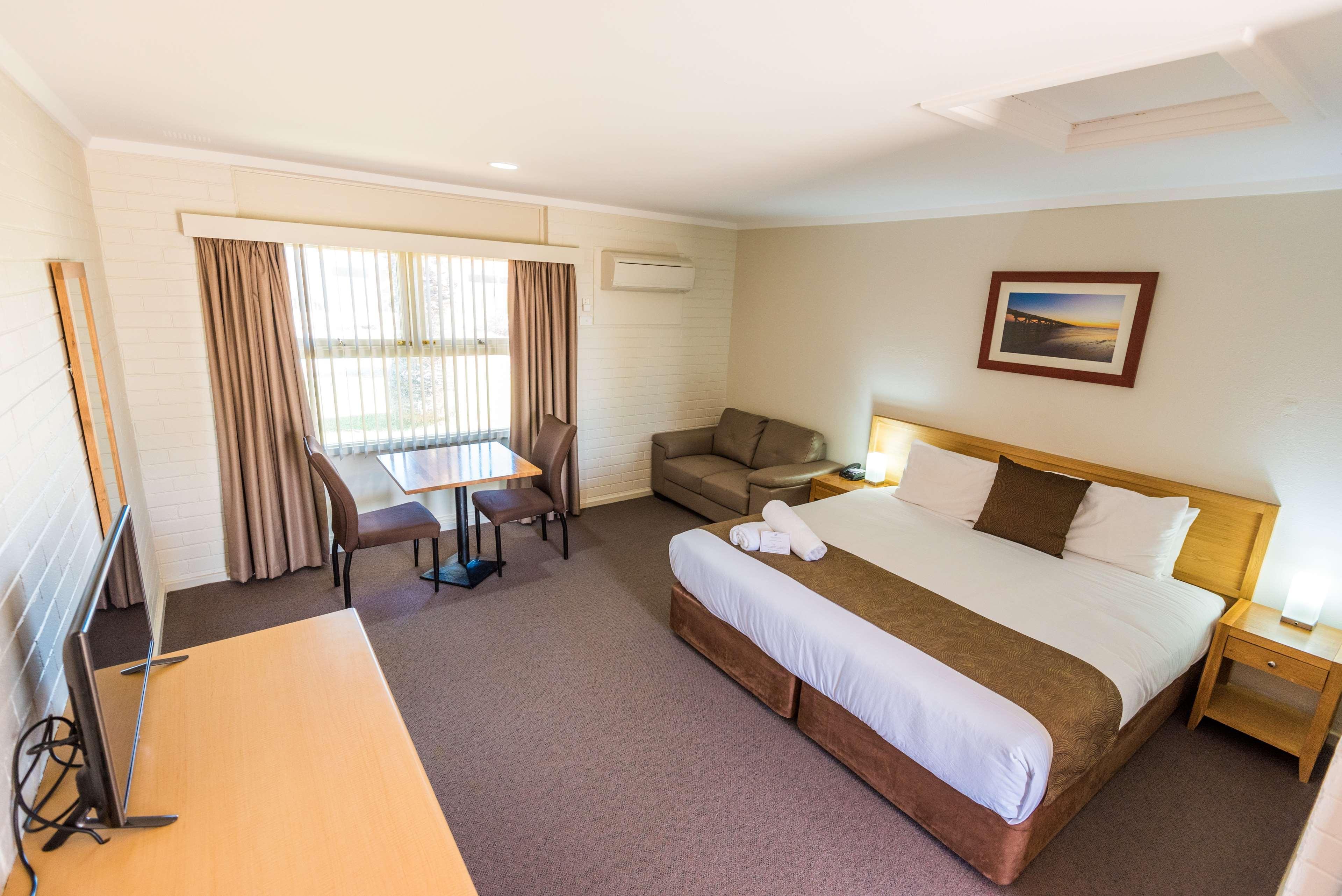 ฮอสปิทาลิตี้ คาร์นาร์วอน ชัวร์สเตย์ บาย เบสต์ เวสเทิร์น Motel ภายนอก รูปภาพ